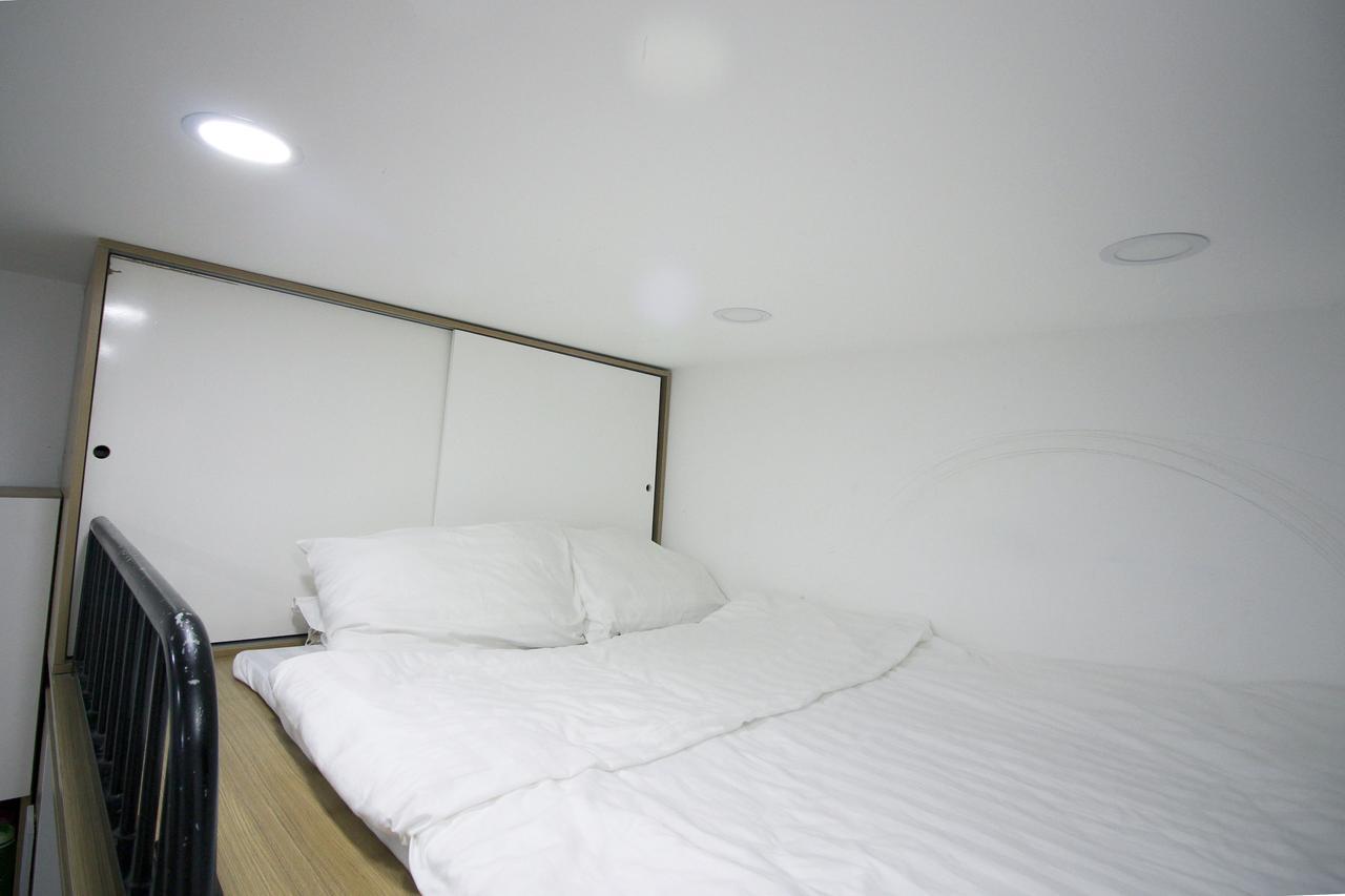 Saigon Corner House Apartment โฮจิมินห์ซิตี้ ภายนอก รูปภาพ
